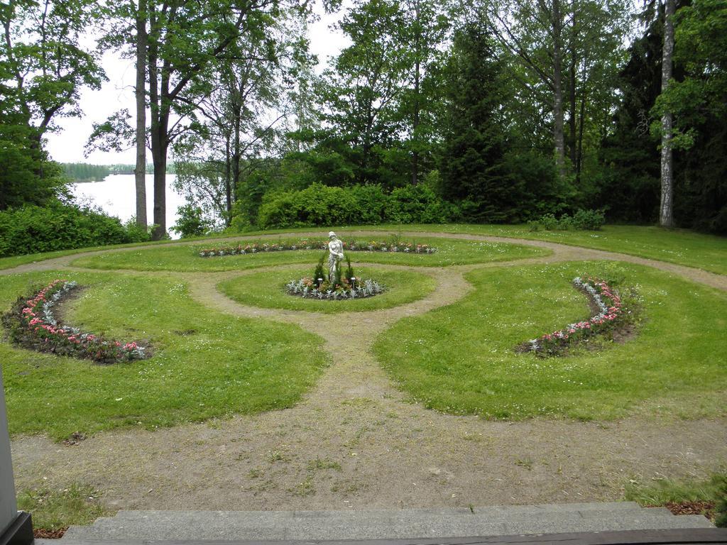 Neitsytniemen Kartano Bed and Breakfast Imatra Exteriör bild